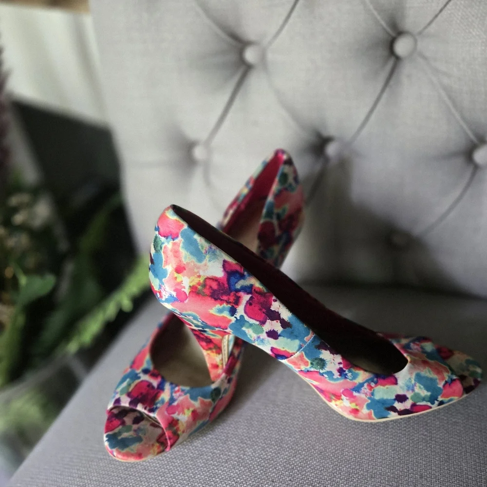 Christian Siriano bright floral